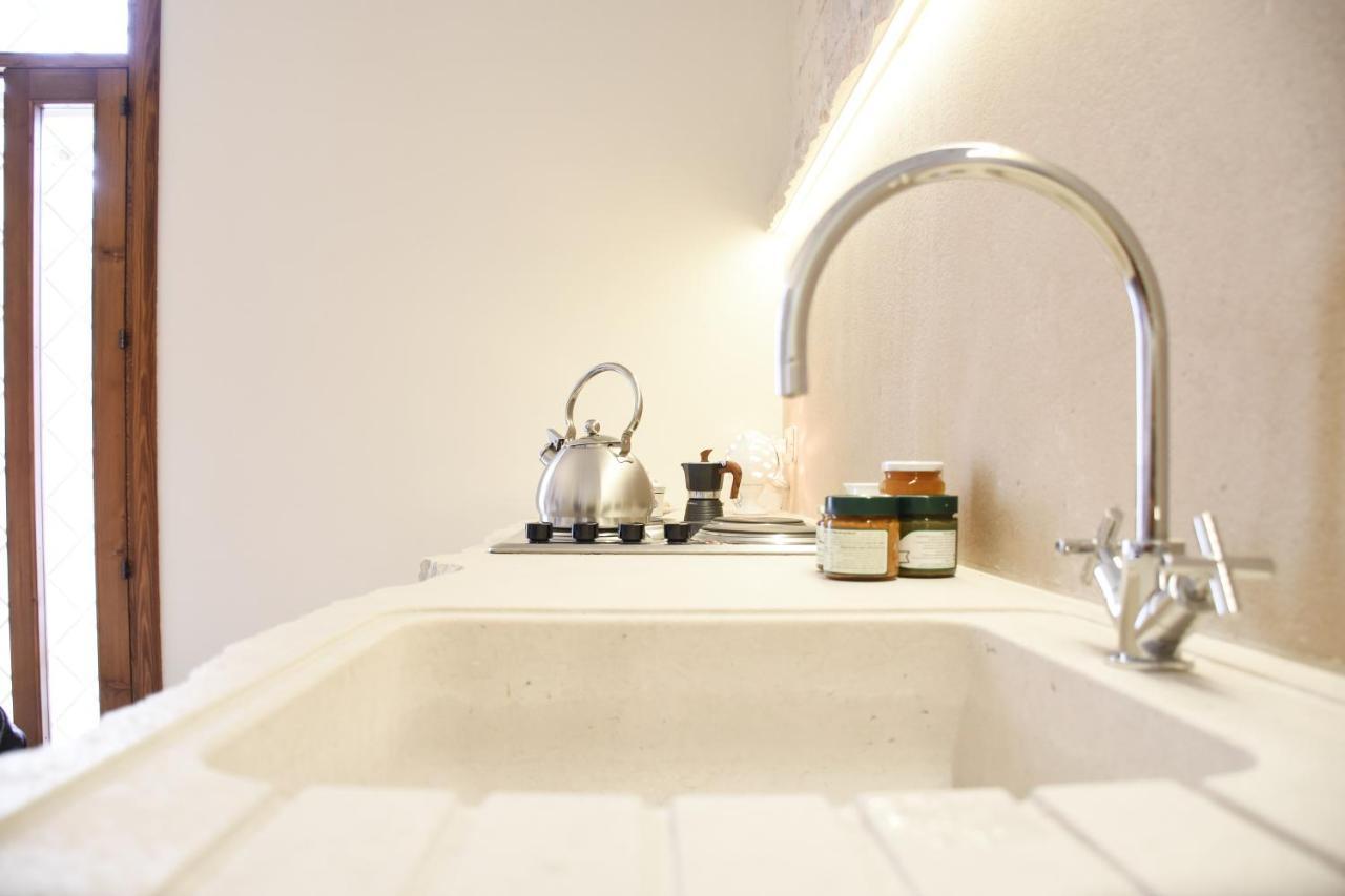 Trulli E Puglia Luxury Suite Αλμπερομπέλο Εξωτερικό φωτογραφία